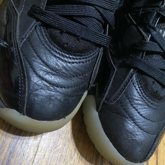 Air Jordan Jumpman Two Trey Sneakers - Picture 7 of 16